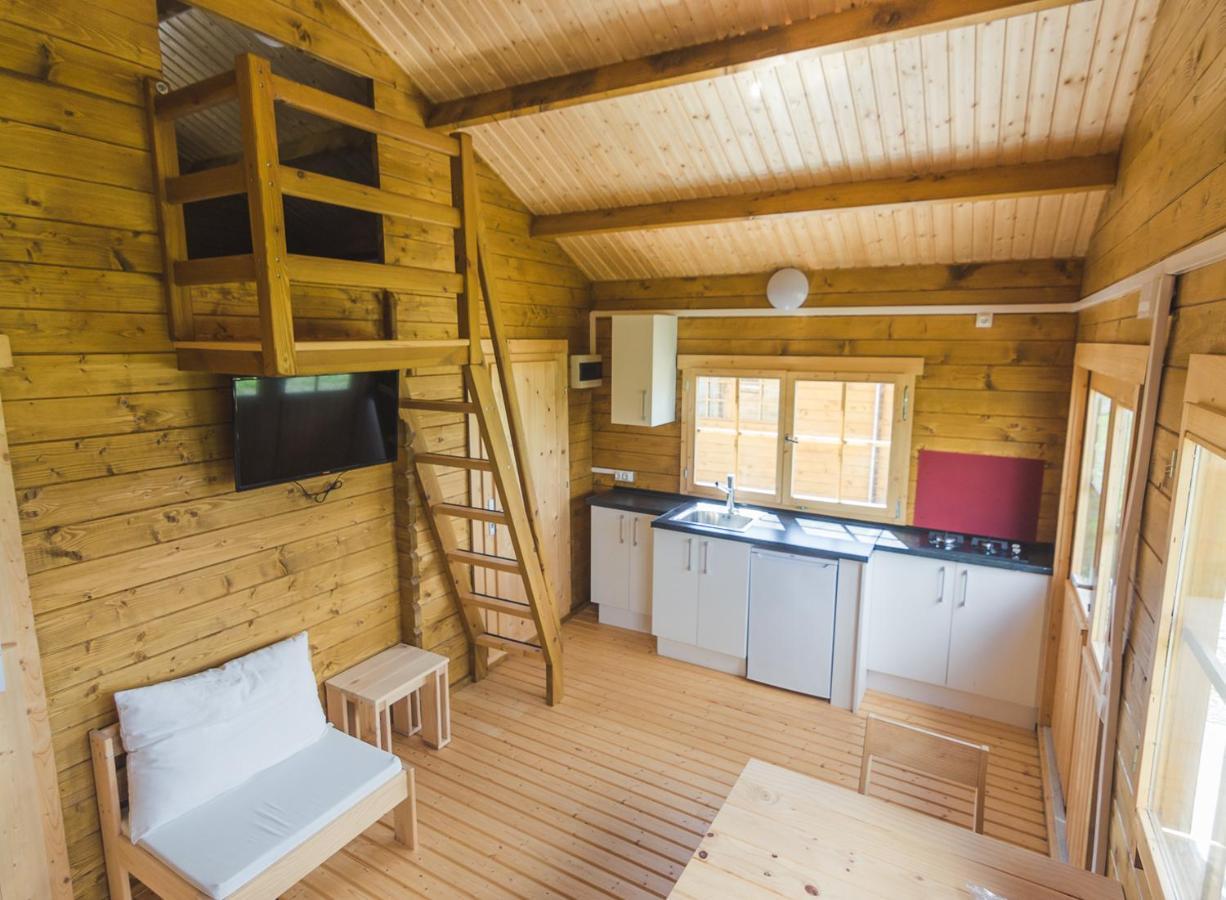 Albergue Restaurante De Artieda Eksteriør billede